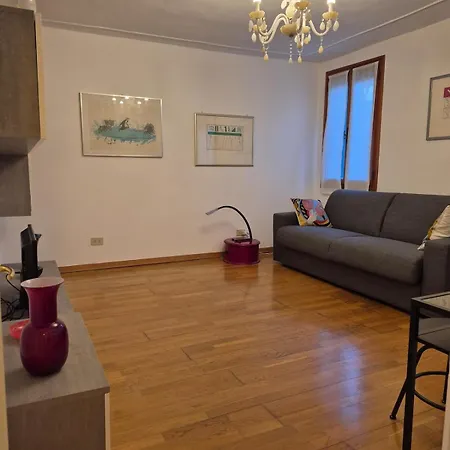 Apartment Biennale Da Irma